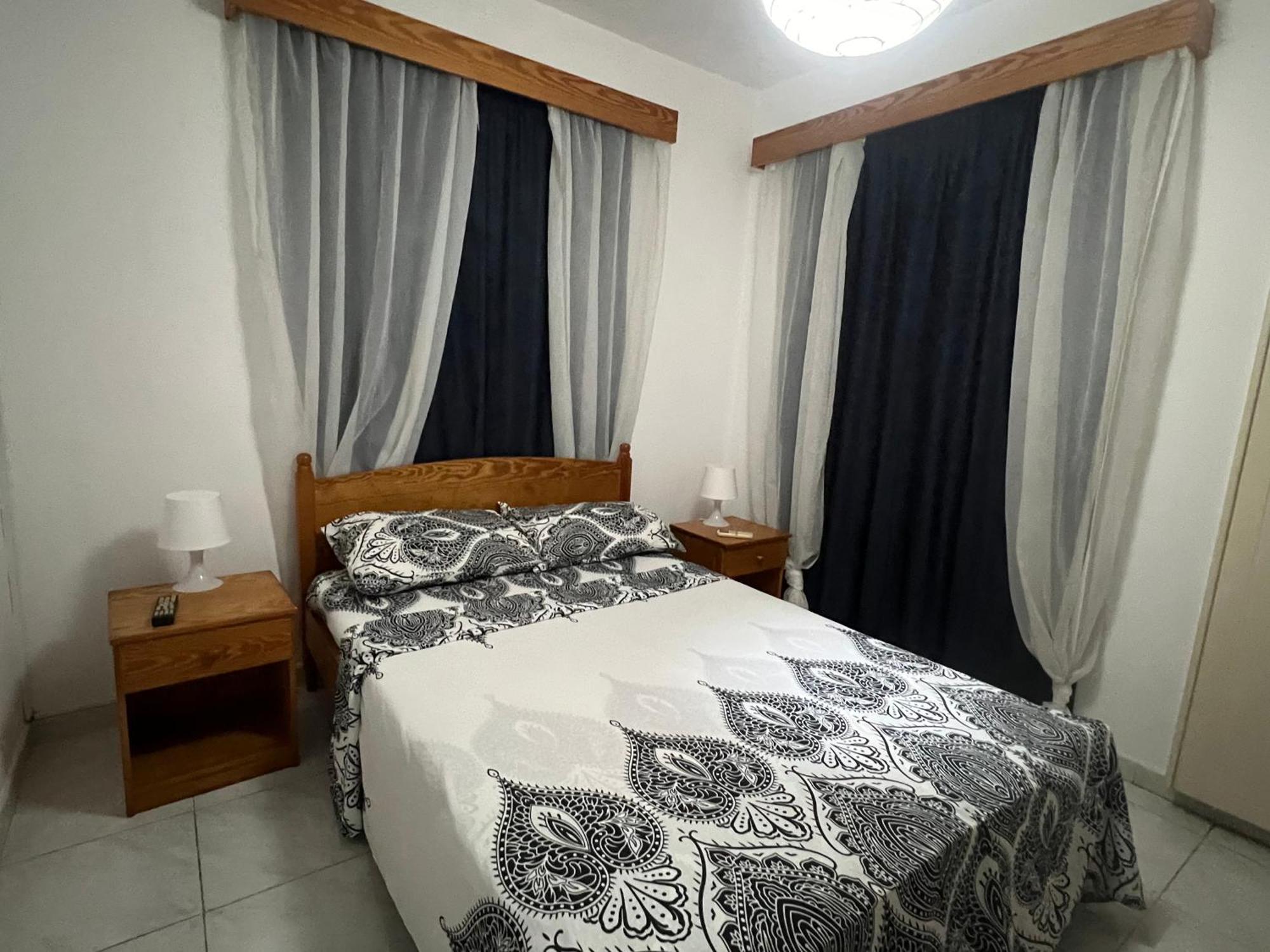 Guest House Larnaca Ngoại thất bức ảnh